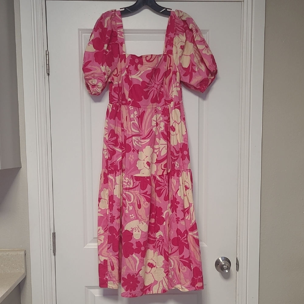 Floral Puff-Sleeve Midi Dress in Pink and Cream